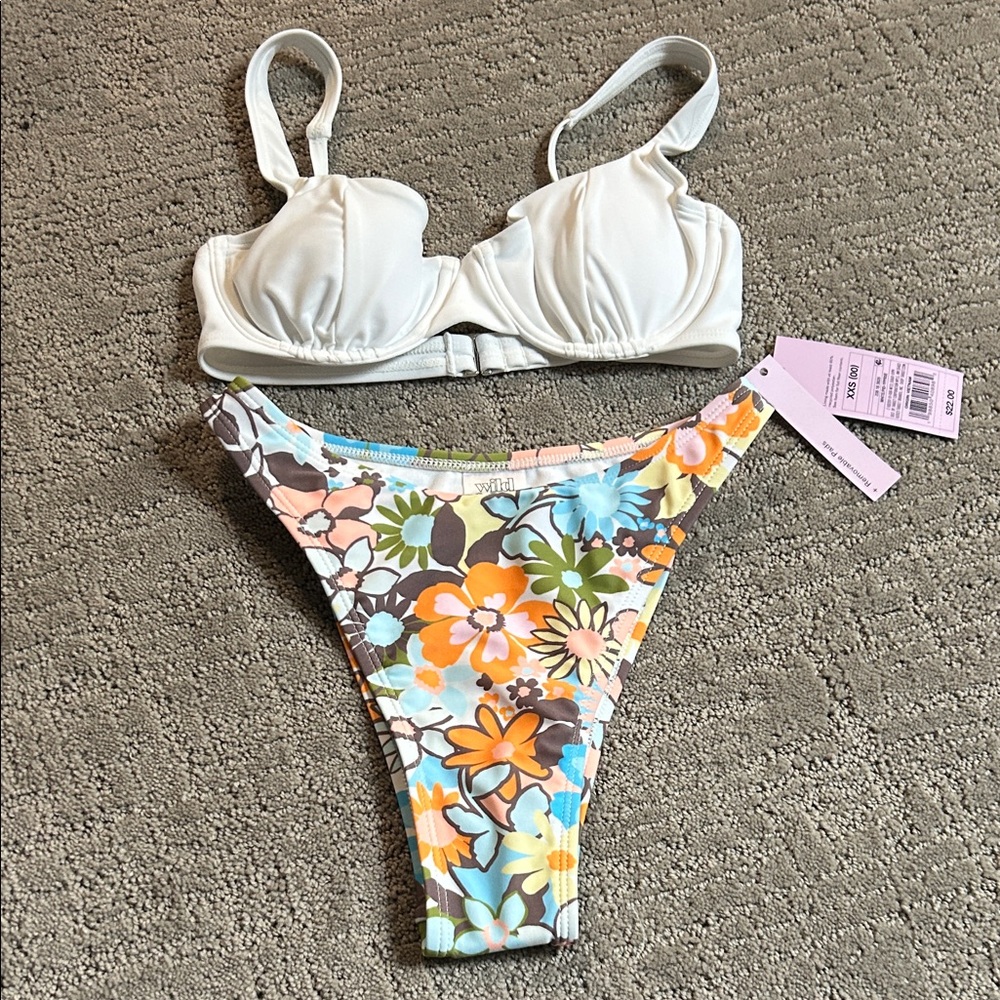 Wild Fable White‎ and Floral Bikini